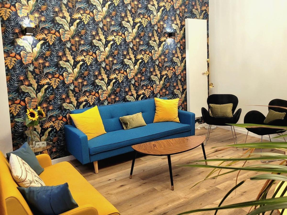 Brand New Camelia Room With Private Bathroom บรัสเซลส์ ภายนอก รูปภาพ